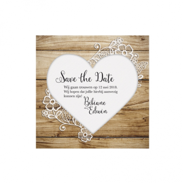 Trouwkaart Save the date passend bij de trouwkaart met steigerhout en hartvormige uitsnede